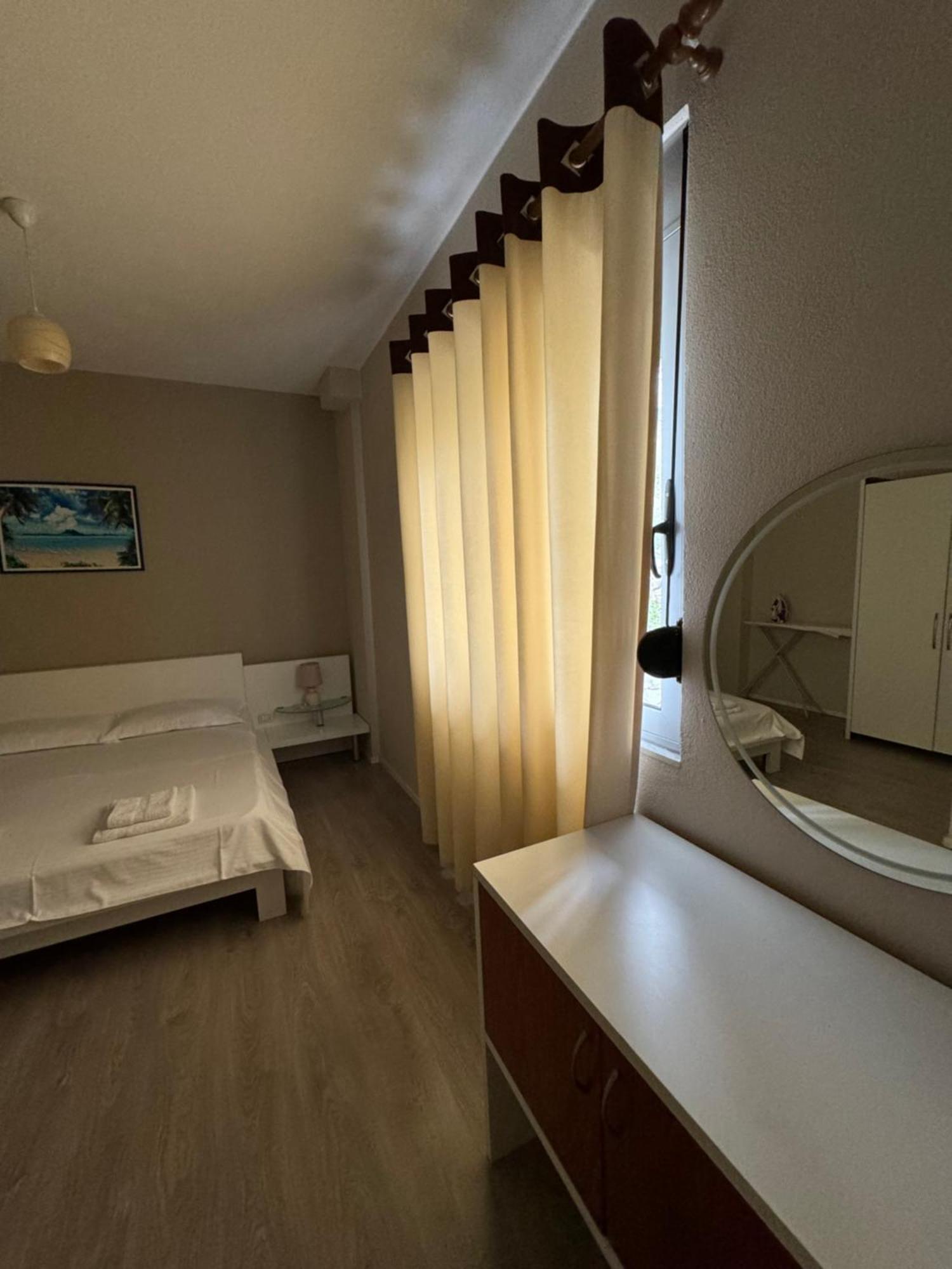 Violet'S Boutique Apartments Sarandë 외부 사진